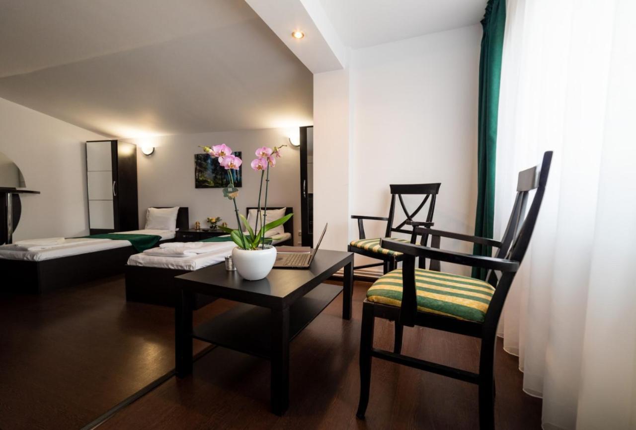 Escala Rooms Ghimbav Exteriér fotografie