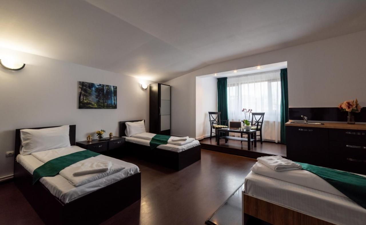 Escala Rooms Ghimbav Exteriér fotografie