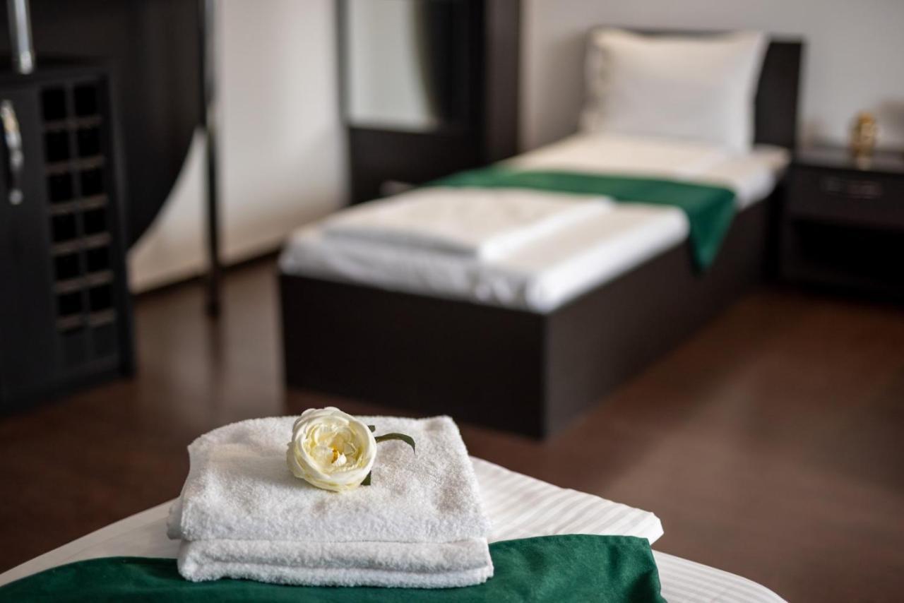 Escala Rooms Ghimbav Exteriér fotografie
