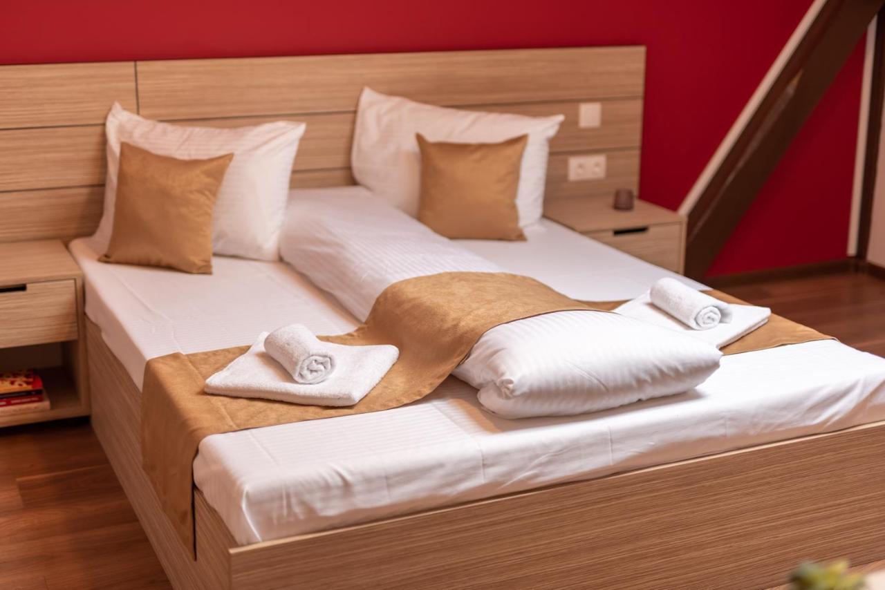 Escala Rooms Ghimbav Exteriér fotografie
